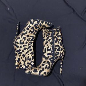 JUSTFAB ANIMAL PRINT HEELS